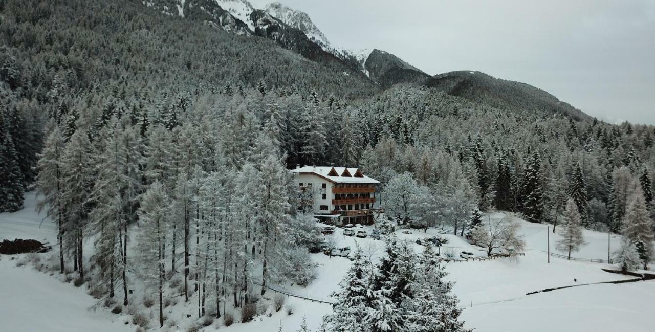 Hotel Ganzaie 다이아노 외부 사진